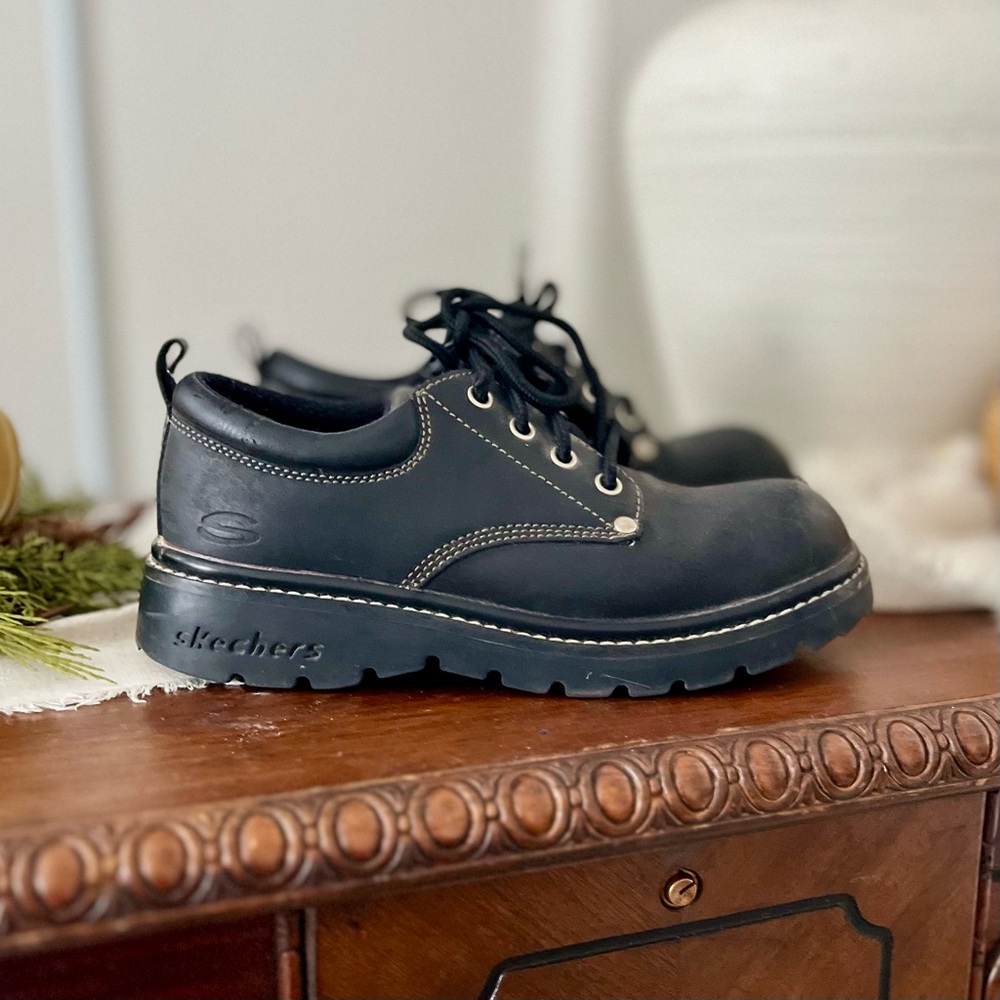 Skechers Black Leather Chunky Lug sole leather shoes
